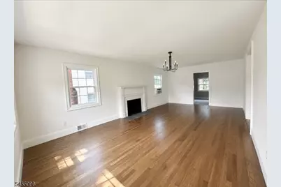 135 Washington Ave, West Caldwell, NJ 07006 - Photo 4