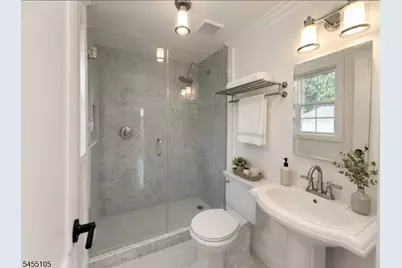 135 Washington Ave, West Caldwell, NJ 07006 - Photo 12