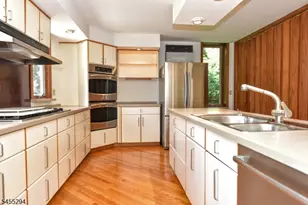 285 Sunset Rd, Pequannock Township, NJ 07444 - Photo 24