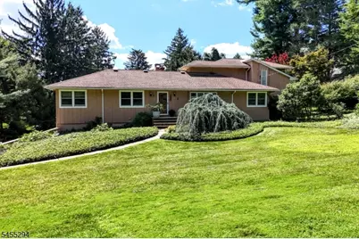 285 Sunset Rd, Pequannock Township, NJ 07444 - Photo 2