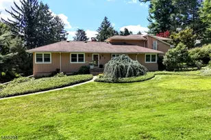 285 Sunset Rd, Pequannock Township, NJ 07444 - Photo 2