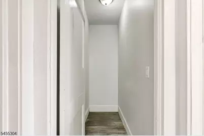 27 Lindsley Pl, East Orange, NJ 07018 - Photo 20