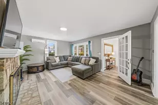 136 Glendale Dr, Ewing Township, NJ 08618 - Photo 6