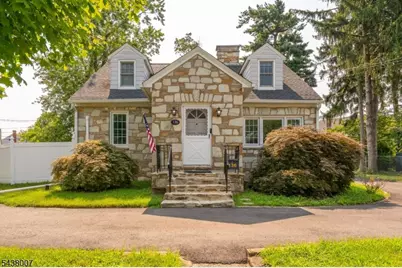 136 Glendale Dr, Ewing Township, NJ 08618 - Photo 2
