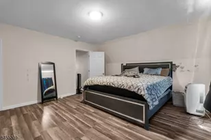 30 N 7th St, Newark, NJ 07107 - Photo 36