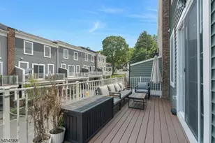 62 Parkside Ln, Teaneck Township, NJ 07666 - Photo 34
