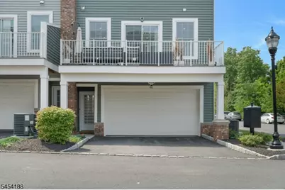 62 Parkside Ln, Teaneck Township, NJ 07666 - Photo 36