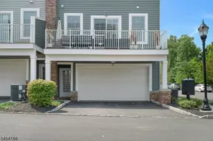 62 Parkside Ln, Teaneck Township, NJ 07666 - Photo 36