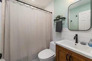 4 Glen Rd, Vernon, NJ 07422 - Photo 14