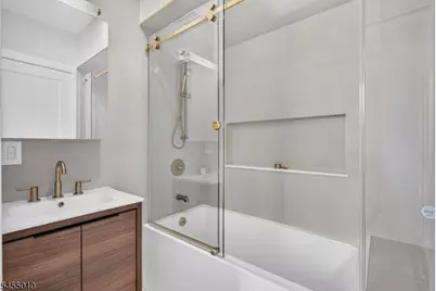 34 Amelia Ave, Livingston, NJ 07039 - Photo 20