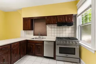 165 Claremont Ave, Montclair, NJ 07042 - Photo 16