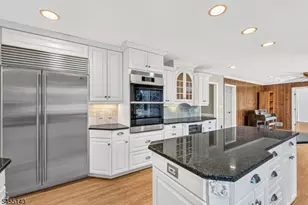 6 Heather Hill Way, Mendham, NJ 07945 - Photo 16