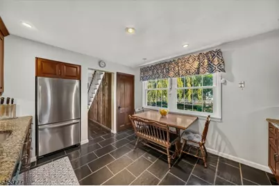 28 Leary Ave, Bloomingdale, NJ 07403 - Photo 18