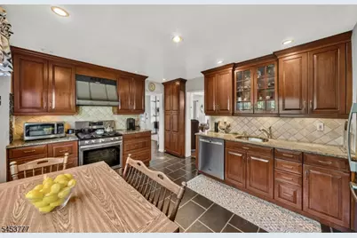 28 Leary Ave, Bloomingdale, NJ 07403 - Photo 16