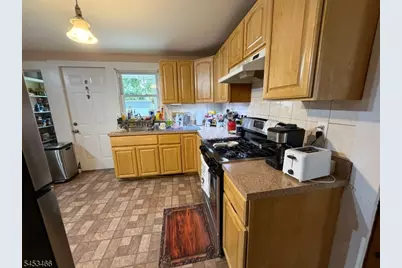 413 Pine St, Roselle, NJ 07203 - Photo 12