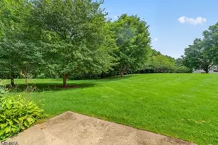 416 Homestead Ct, Lopatcong Township, NJ 08886 - Photo 22