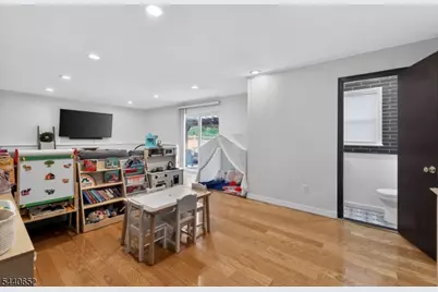 20 Arnold Dr, Parsippany, NJ 07054 - Photo 20