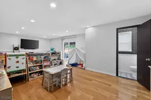 20 Arnold Dr, Parsippany, NJ 07054 - Photo 20