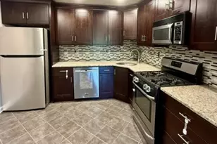 36 Fisher Dr, Franklin Township, NJ 08823 - Photo 8