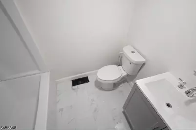 626 Chancellor Ave, Irvington, NJ 07111 - Photo 12