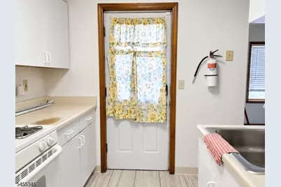 34 Carlton Ave, Washington Boro, NJ 07882 - Photo 6