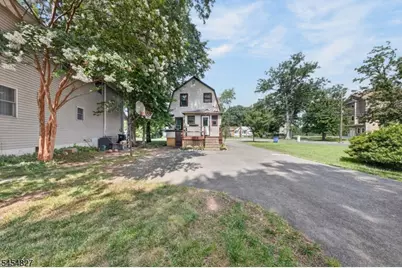 1871 W 4th St, Piscataway Township, NJ 08854 - Photo 22