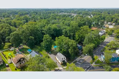 1871 W 4th St, Piscataway Township, NJ 08854 - Photo 26