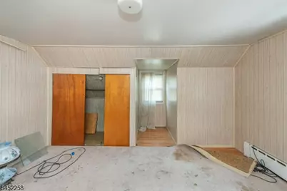 385 E 41st St, Paterson, NJ 07504 - Photo 18
