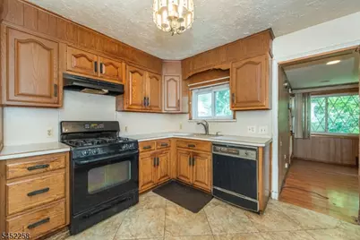385 E 41st St, Paterson, NJ 07504 - Photo 8