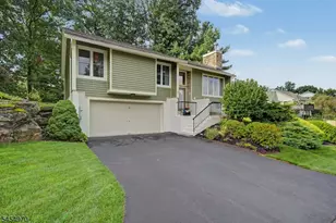 2 Canada Goose Dr, Allamuchy Township, NJ 07840 - Photo 2