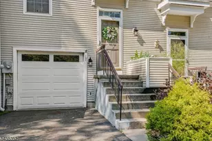 17 Rushmore Ln, Allamuchy Township, NJ 07840 - Photo 1