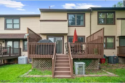 35 Chelsea Cir, Raritan Township, NJ 08822 - Photo 24