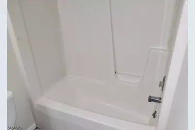 26 Cambridge St, East Orange, NJ 07018 - Photo 8
