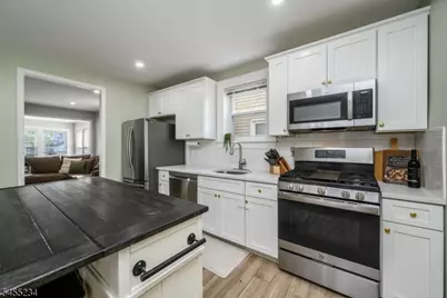 304 Myrtle Ave, Garwood, NJ 07027 - Photo 12
