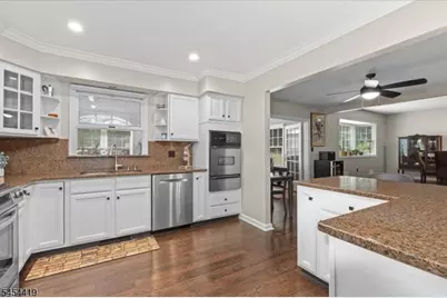 1137 Concord Dr, Bridgewater, NJ 08807 - Photo 10