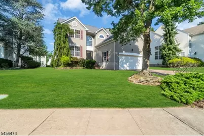 10 Sutton Ct, Bridgewater, NJ 08807 - Photo 2