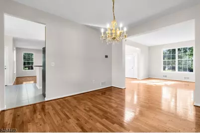 10 Sutton Ct, Bridgewater, NJ 08807 - Photo 12