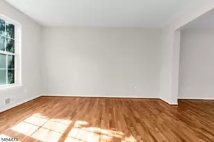 10 Sutton Ct, Bridgewater, NJ 08807 - Photo 8