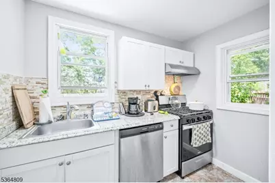 26 Hillside Ave, Chatham, NJ 07928 - Photo 10