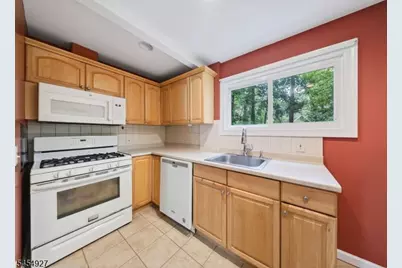 926 N Washington Ave, Green Brook Township, NJ 08812 - Photo 14