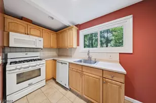 926 N Washington Ave, Green Brook Township, NJ 08812 - Photo 14
