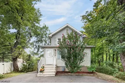 926 N Washington Ave, Green Brook Township, NJ 08812 - Photo 2