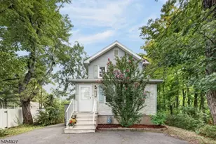 926 N Washington Ave, Green Brook Township, NJ 08812 - Photo 2