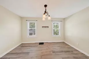 926 N Washington Ave, Green Brook Township, NJ 08812 - Photo 12