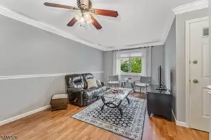 705 Clark Cir, Raritan Township, NJ 08822 - Photo 4