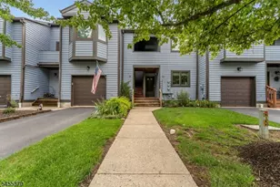 705 Clark Cir, Raritan Township, NJ 08822 - Photo 14