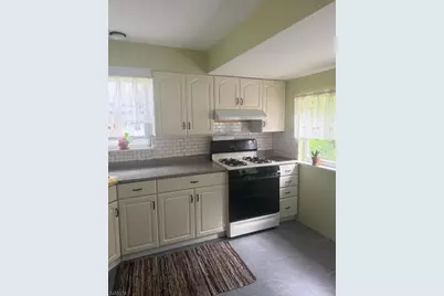 67 Oakland Ave, Edison, NJ 08817 - Photo 8