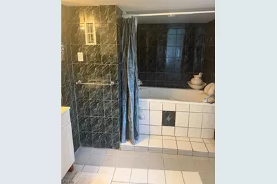 67 Oakland Ave, Edison, NJ 08817 - Photo 10