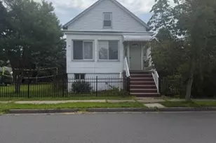 67 Oakland Ave, Edison, NJ 08817 - Photo 1
