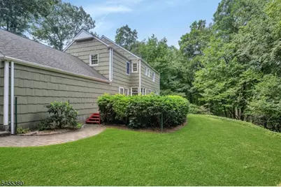 8 High Ridge Rd, Parsippany, NJ 07869 - Photo 12